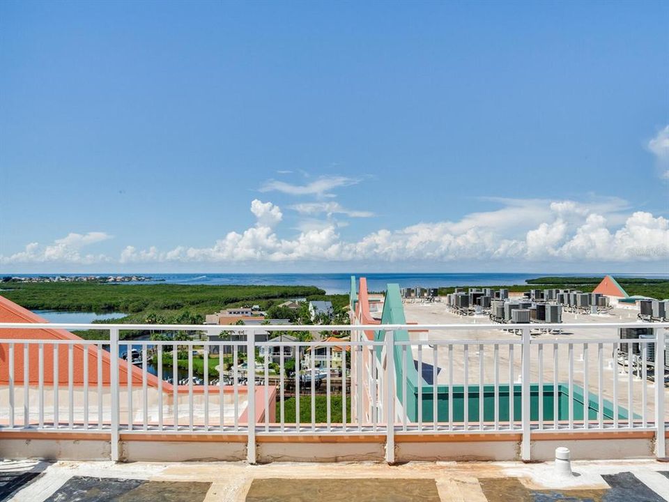 待售: $329,900 (2 贝兹, 2 浴室, 1283 平方英尺)