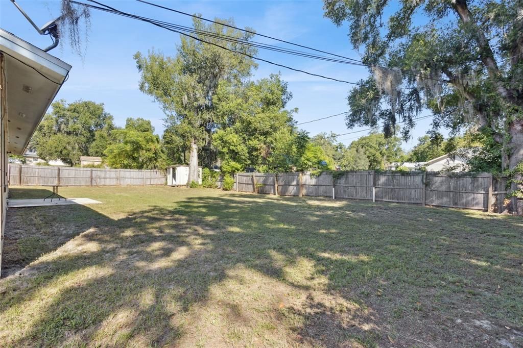 Active With Contract: $329,900 (3 beds, 2 baths, 2036 Square Feet)