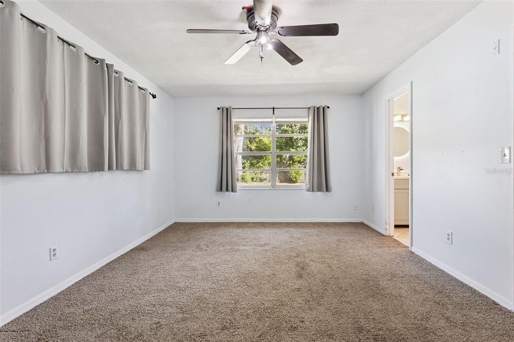 Active With Contract: $329,900 (3 beds, 2 baths, 2036 Square Feet)