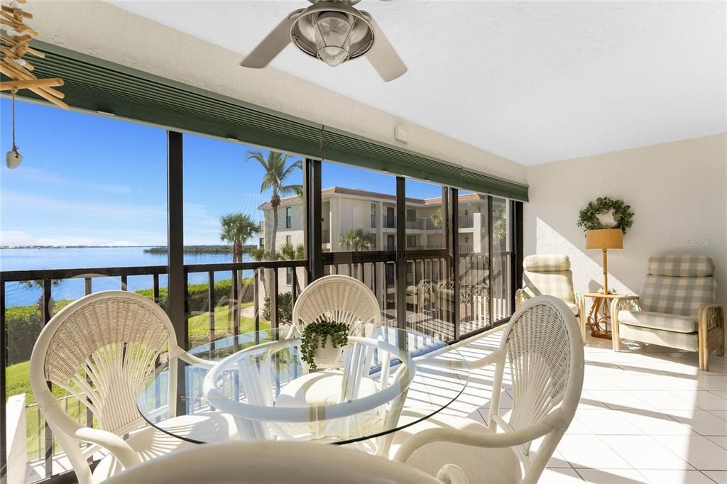 En Venta: $475,000 (2 camas, 2 baños, 1070 Pies cuadrados)