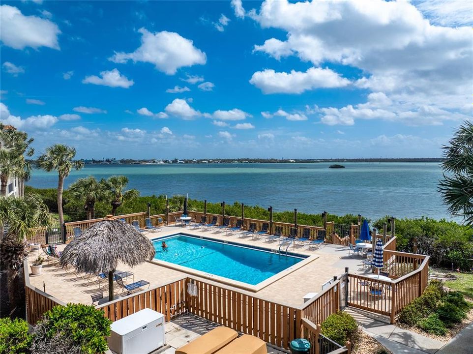 En Venta: $475,000 (2 camas, 2 baños, 1070 Pies cuadrados)