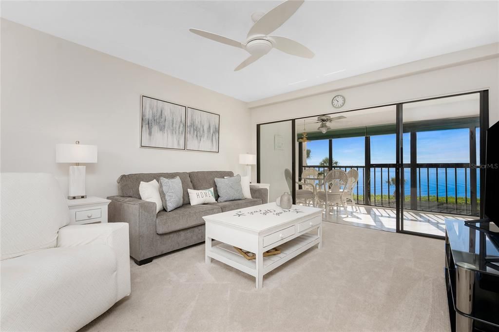 En Venta: $475,000 (2 camas, 2 baños, 1070 Pies cuadrados)