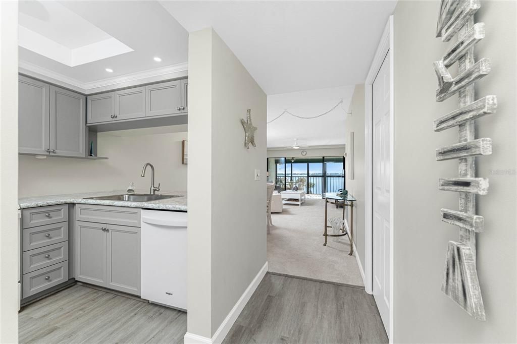 En Venta: $475,000 (2 camas, 2 baños, 1070 Pies cuadrados)