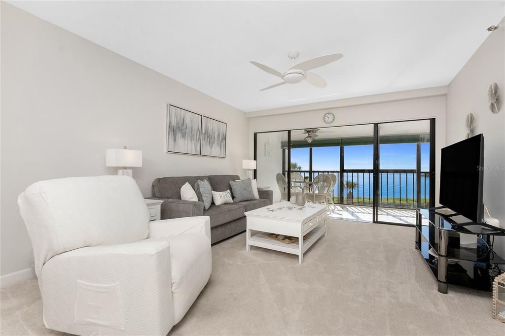 En Venta: $475,000 (2 camas, 2 baños, 1070 Pies cuadrados)