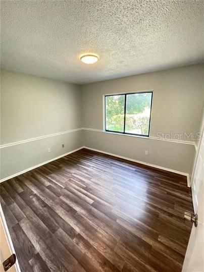 Active With Contract: $1,400 (2 beds, 2 baths, 756 Square Feet)