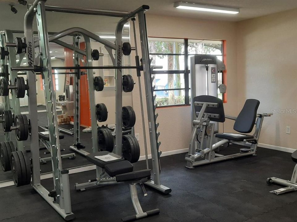 Active With Contract: $175,000 (2 beds, 2 baths, 920 Square Feet)