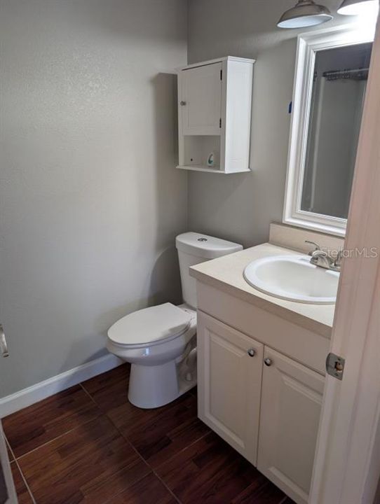 Active With Contract: $175,000 (2 beds, 2 baths, 920 Square Feet)