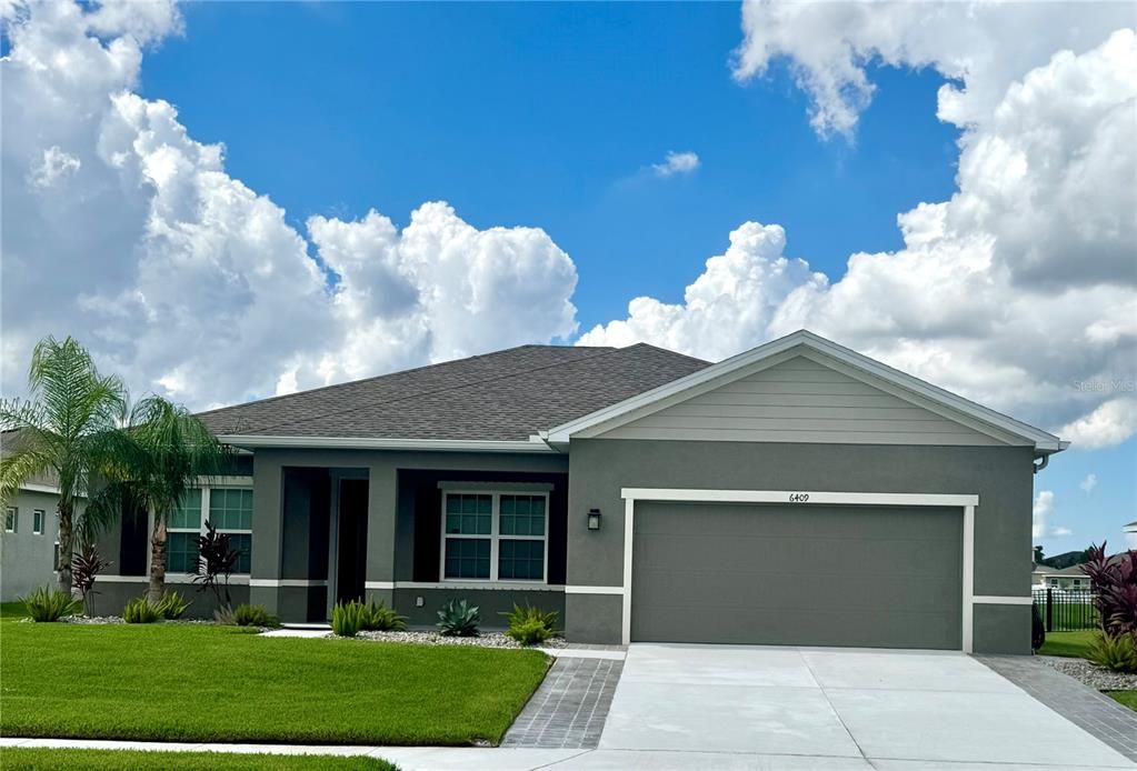 Recently Rented: $2,850 (4 beds, 3 baths, 2144 Square Feet)