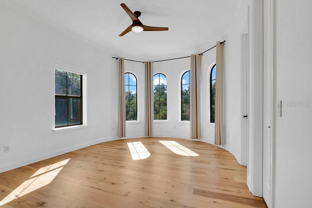 На продажу: $2,450,000 (5 спален, 4 ванн, 5291 Квадратных фут)