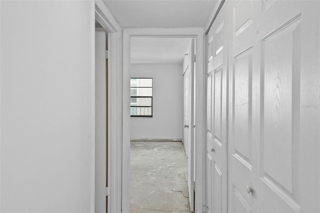 合同活跃: $399,900 (2 贝兹, 2 浴室, 1320 平方英尺)