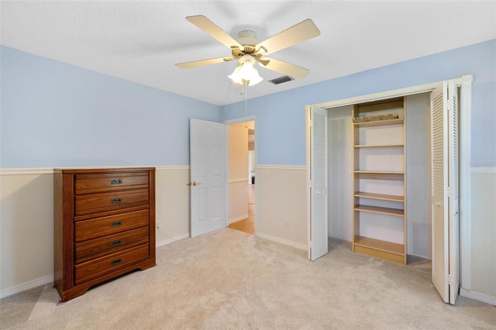 For Sale: $259,900 (3 beds, 2 baths, 1295 Square Feet)