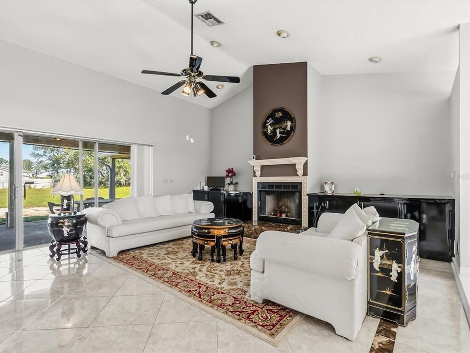 На продажу: $1,200,000 (3 спален, 2 ванн, 3009 Квадратных фут)