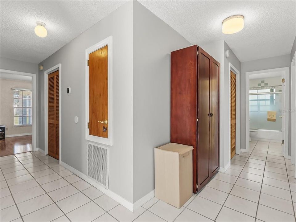 На продажу: $1,200,000 (3 спален, 2 ванн, 3009 Квадратных фут)