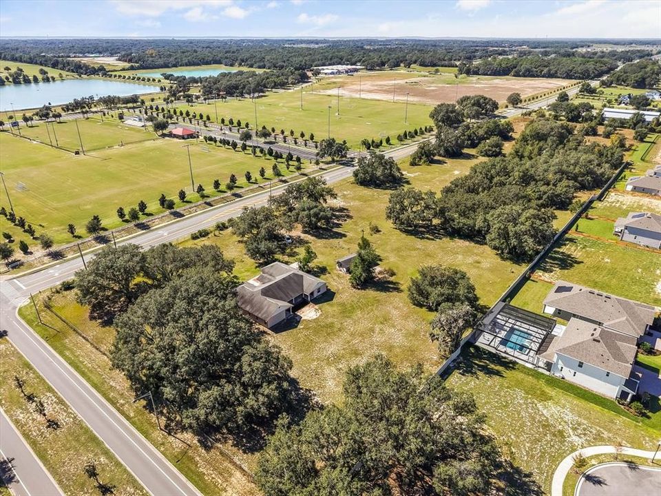 На продажу: $1,200,000 (3 спален, 2 ванн, 3009 Квадратных фут)