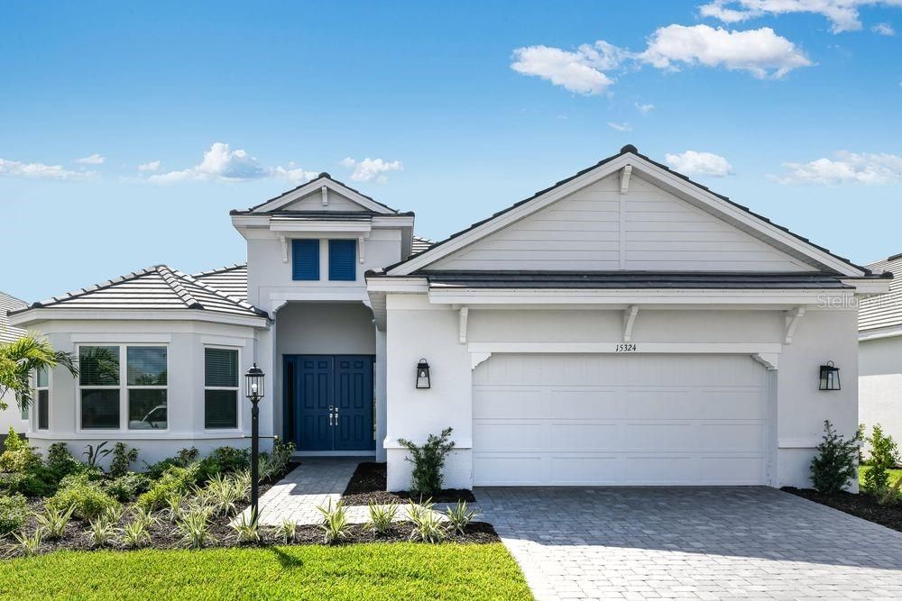 Под контрактом: $1,589,040 (3 спален, 3 ванн, 3095 Квадратных фут)