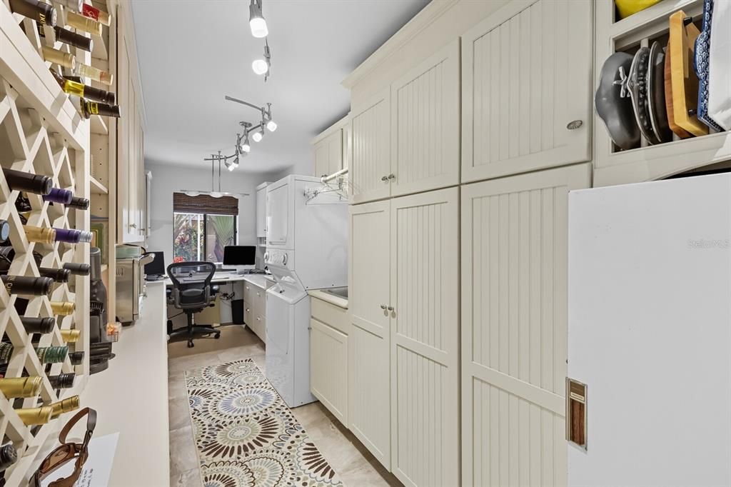 For Sale: $1,099,000 (3 beds, 2 baths, 2368 Square Feet)