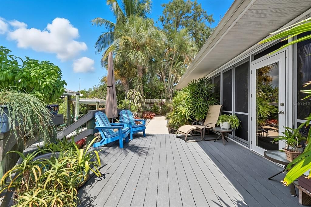 For Sale: $1,099,000 (3 beds, 2 baths, 2368 Square Feet)