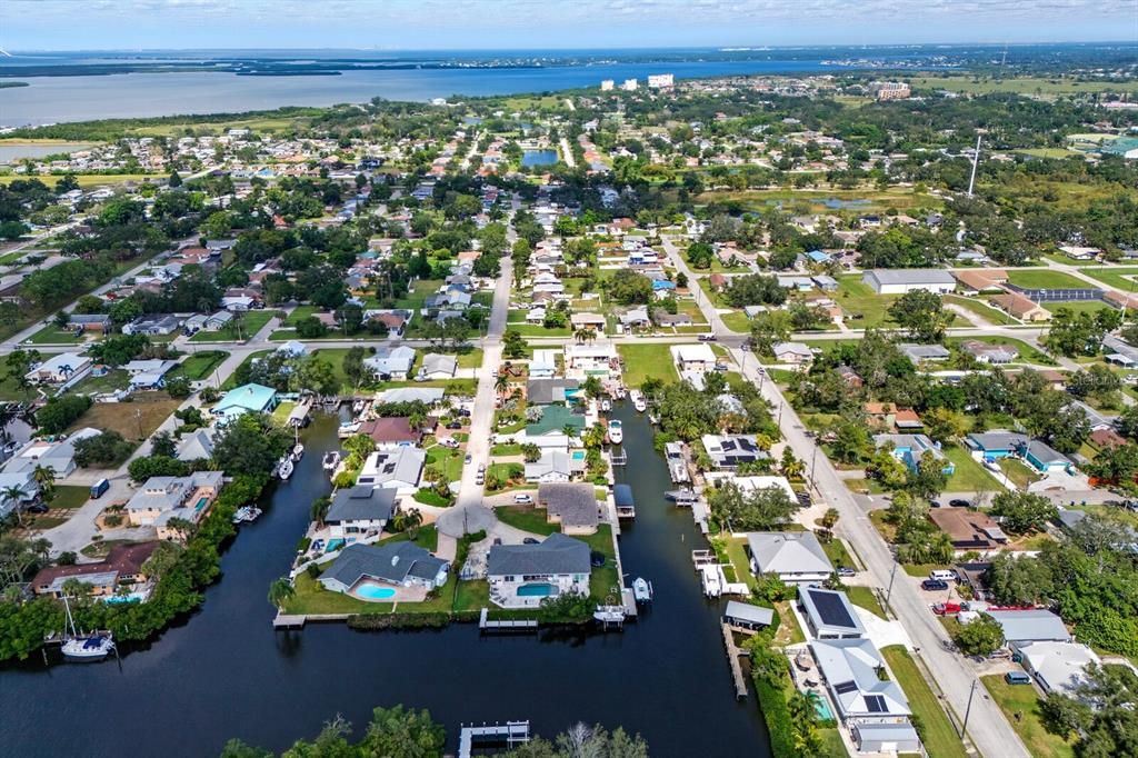 For Sale: $1,099,000 (3 beds, 2 baths, 2368 Square Feet)