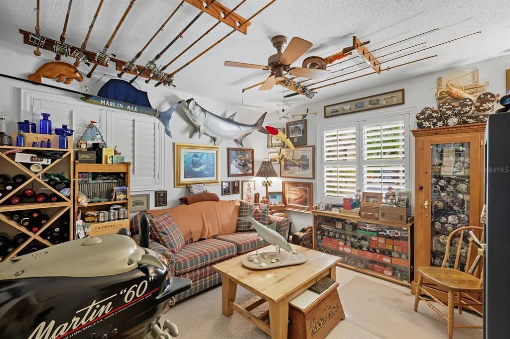 For Sale: $1,099,000 (3 beds, 2 baths, 2368 Square Feet)