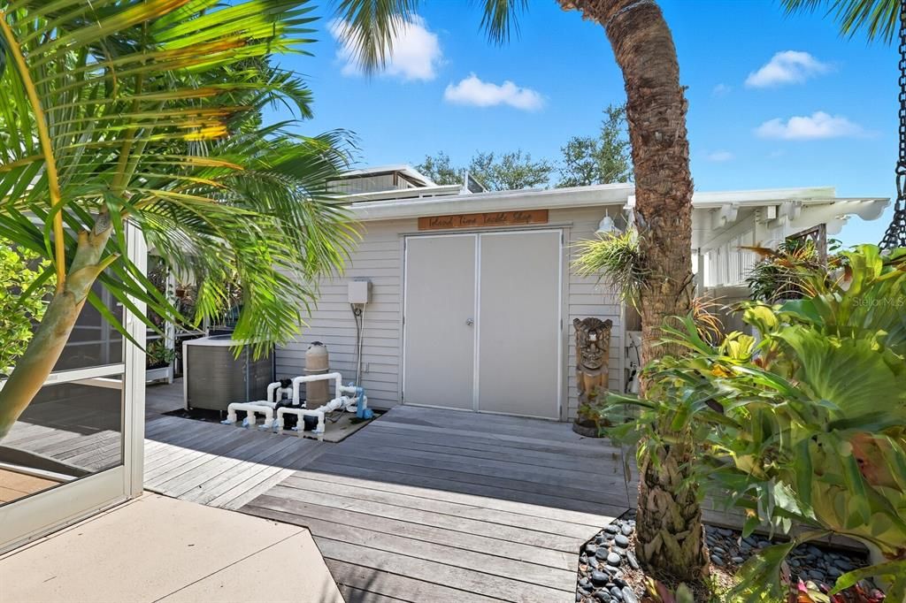 For Sale: $1,099,000 (3 beds, 2 baths, 2368 Square Feet)