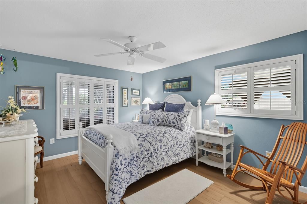 For Sale: $1,099,000 (3 beds, 2 baths, 2368 Square Feet)