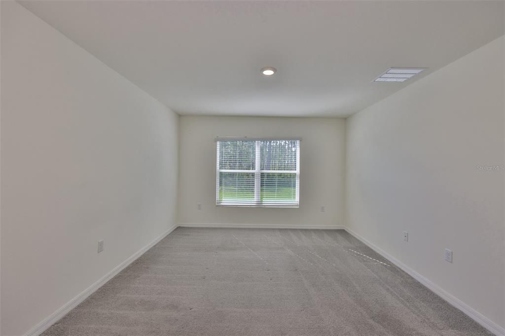 На продажу: $348,900 (4 спален, 2 ванн, 1846 Квадратных фут)