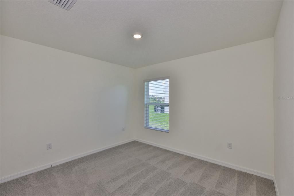 На продажу: $348,900 (4 спален, 2 ванн, 1846 Квадратных фут)