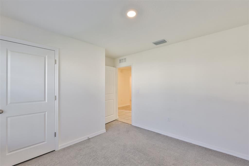 На продажу: $348,900 (4 спален, 2 ванн, 1846 Квадратных фут)