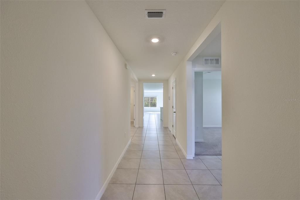 На продажу: $348,900 (4 спален, 2 ванн, 1846 Квадратных фут)