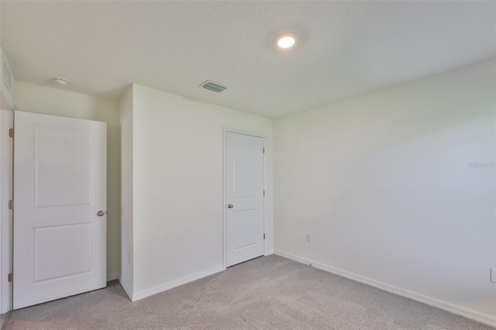 На продажу: $348,900 (4 спален, 2 ванн, 1846 Квадратных фут)