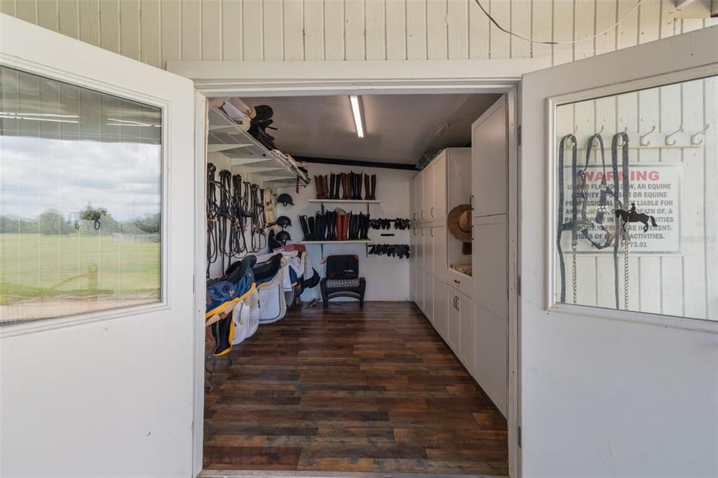 待售: $1,500,000 (10.00 acres)