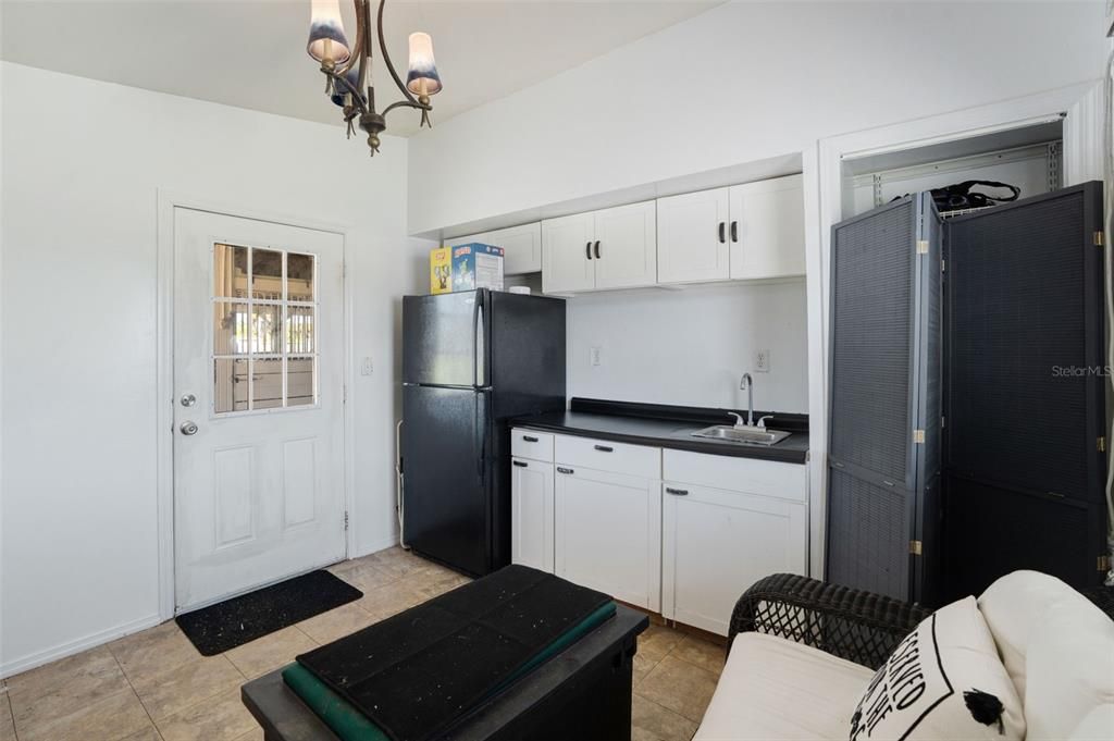 待售: $1,500,000 (10.00 acres)