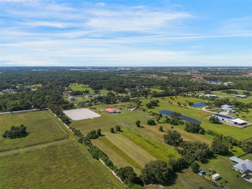 待售: $1,500,000 (10.00 acres)