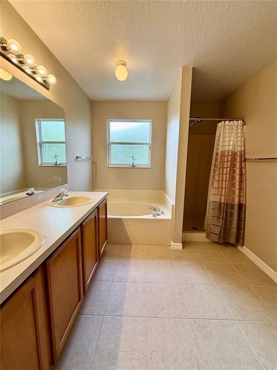 В аренду: $3,450 (5 спален, 2 ванн, 3111 Квадратных фут)