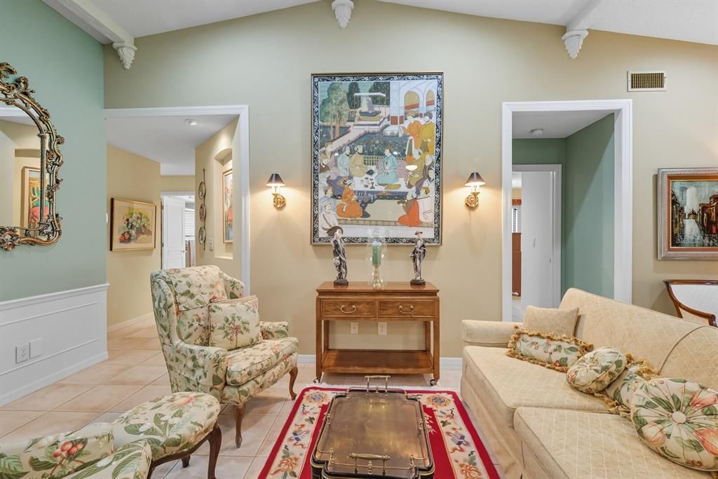 Под контрактом: $375,000 (3 спален, 2 ванн, 1990 Квадратных фут)