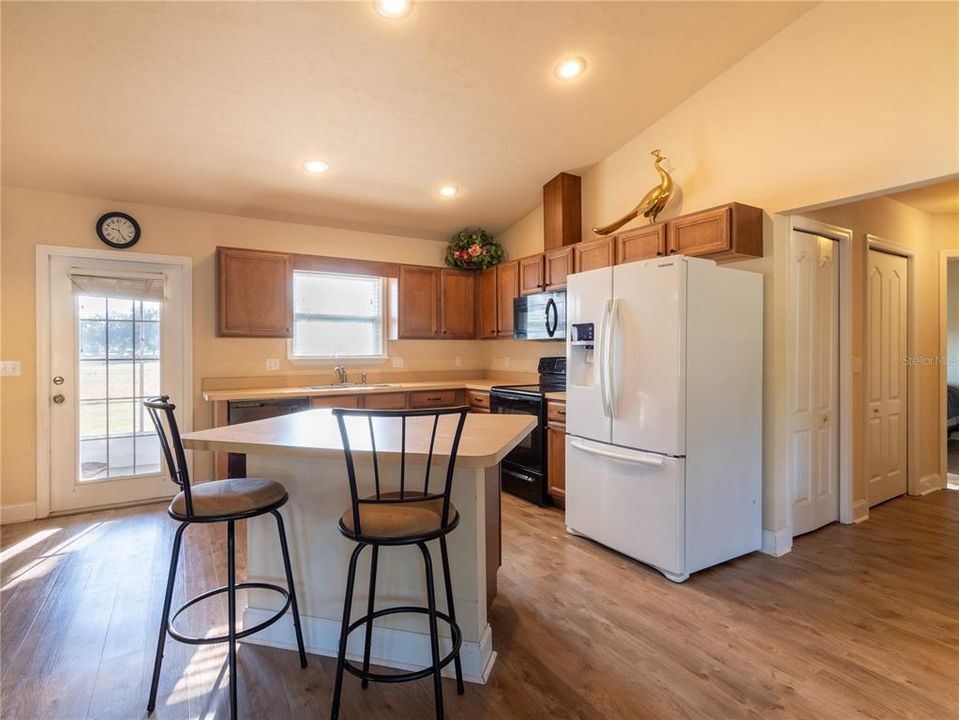 En Venta: $294,500 (3 camas, 2 baños, 1456 Pies cuadrados)