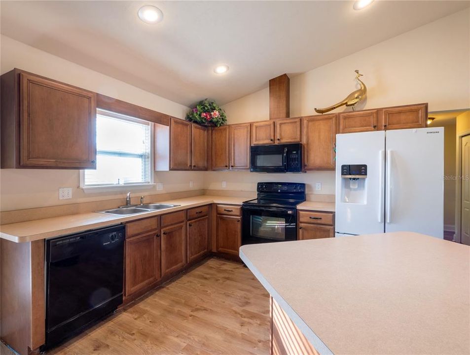 En Venta: $294,500 (3 camas, 2 baños, 1456 Pies cuadrados)