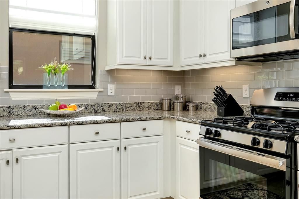 Activo con contrato: $545,000 (2 camas, 2 baños, 1678 Pies cuadrados)