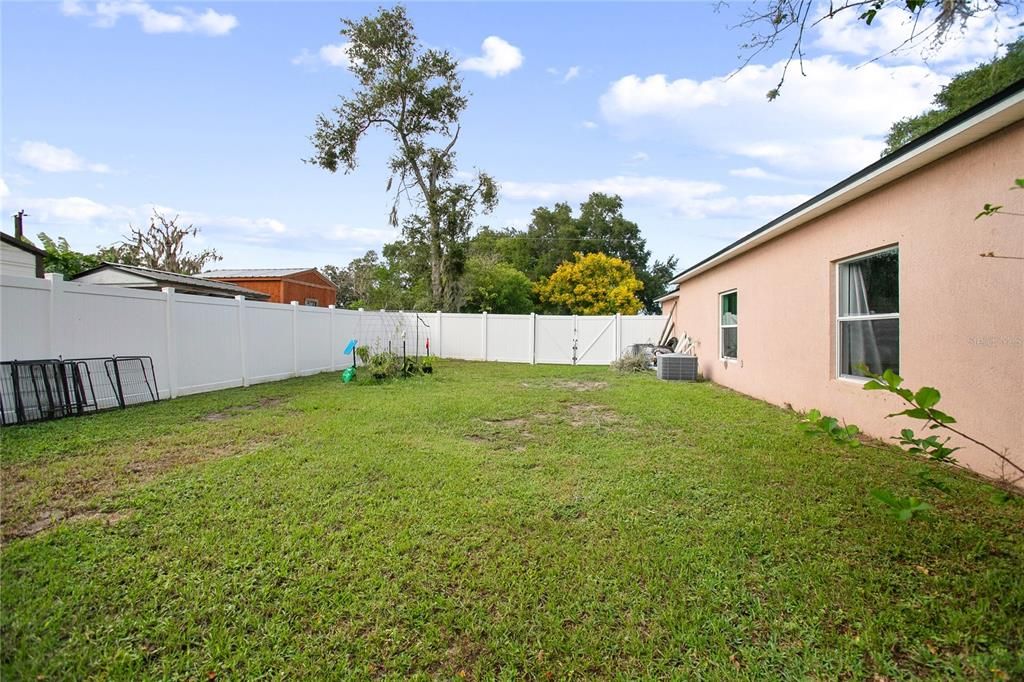 На продажу: $459,900 (4 спален, 2 ванн, 2618 Квадратных фут)