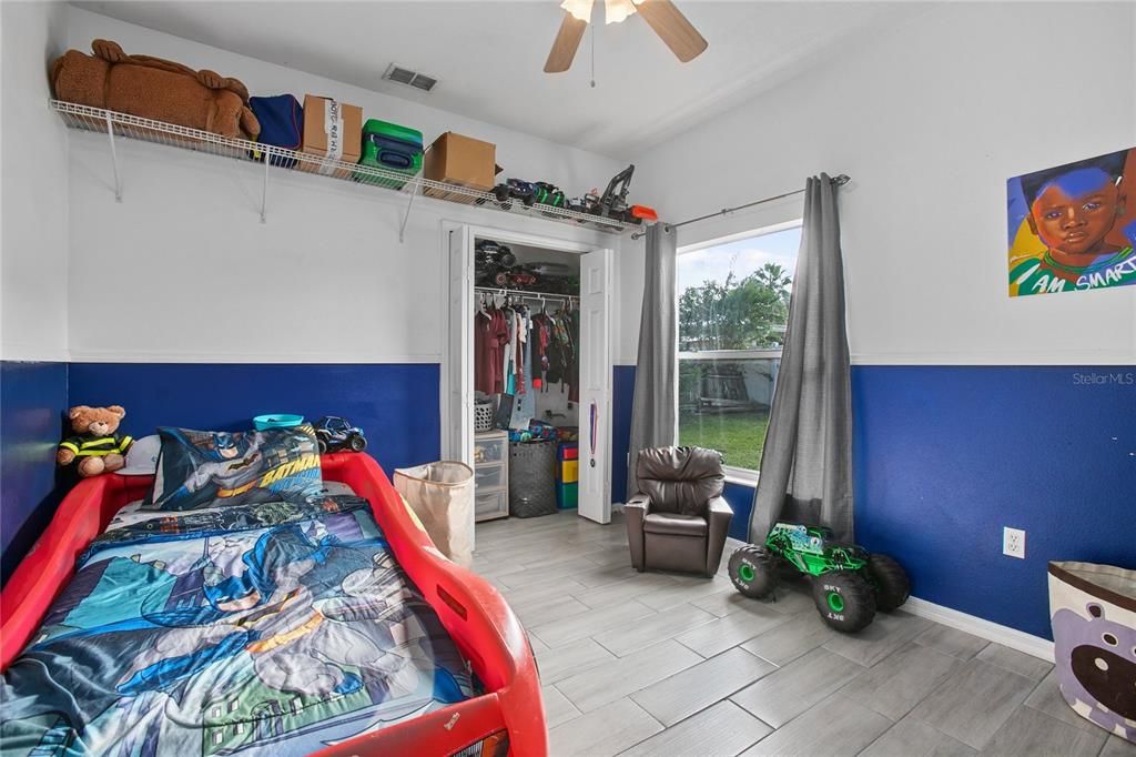 На продажу: $459,900 (4 спален, 2 ванн, 2618 Квадратных фут)