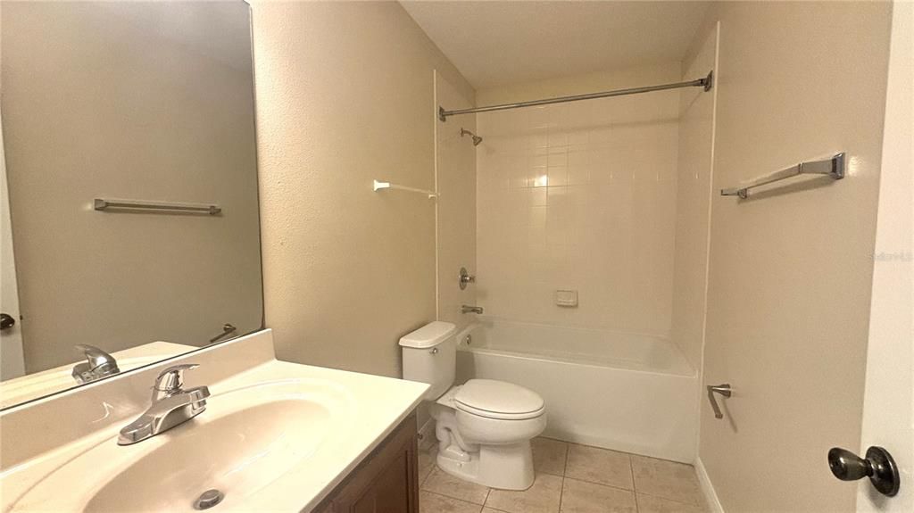 Active With Contract: $1,899 (3 beds, 2 baths, 1734 Square Feet)