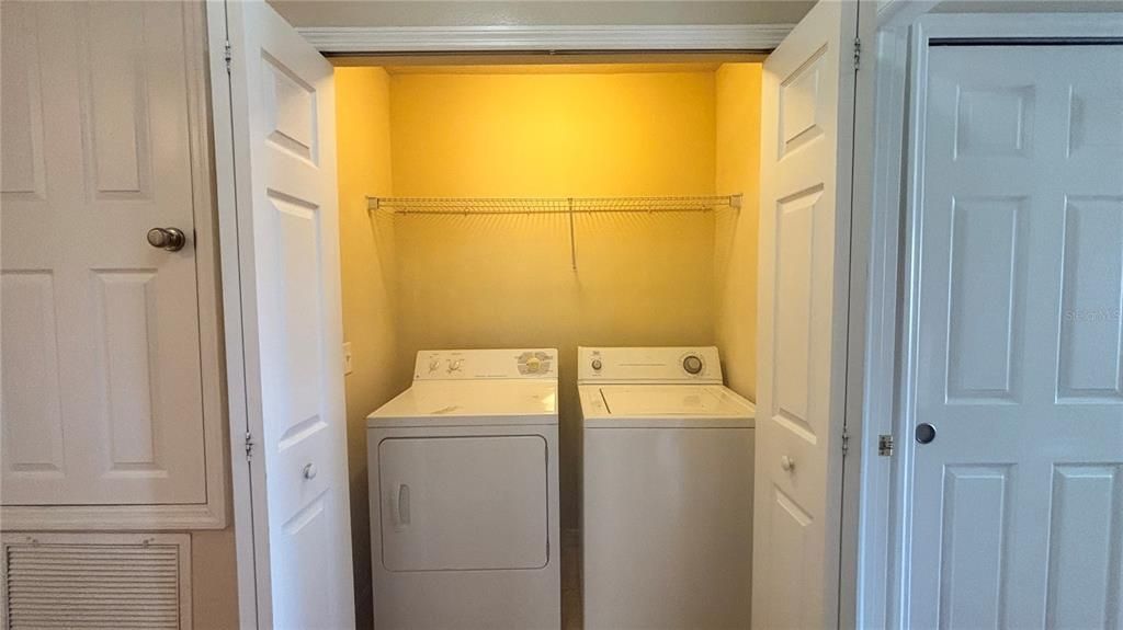 Active With Contract: $1,899 (3 beds, 2 baths, 1734 Square Feet)