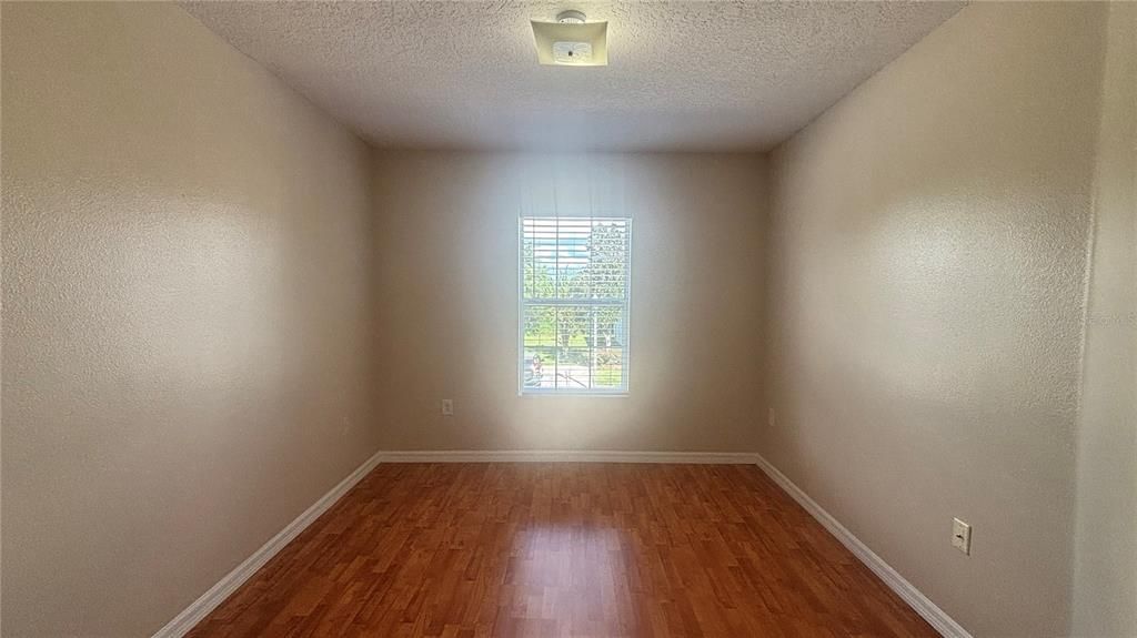 Active With Contract: $1,899 (3 beds, 2 baths, 1734 Square Feet)