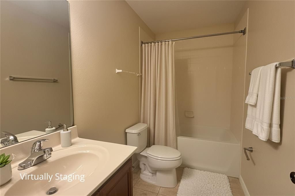 Active With Contract: $1,899 (3 beds, 2 baths, 1734 Square Feet)