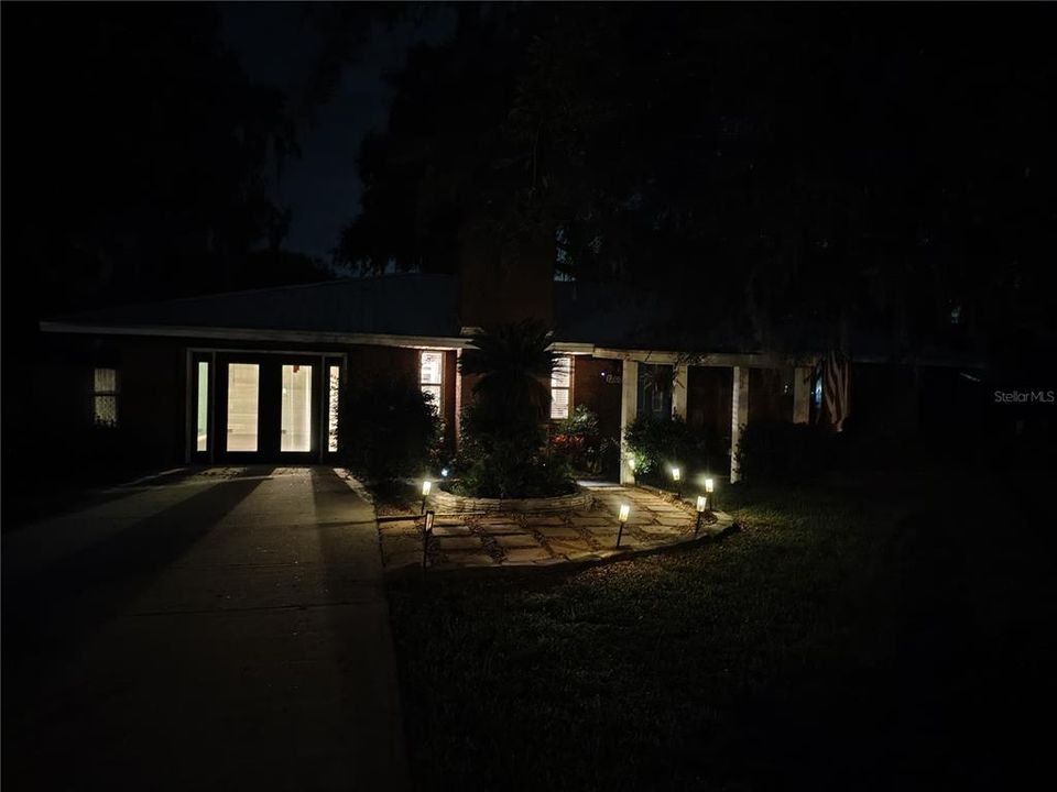 待售: $205,000 (2 贝兹, 2 浴室, 1254 平方英尺)