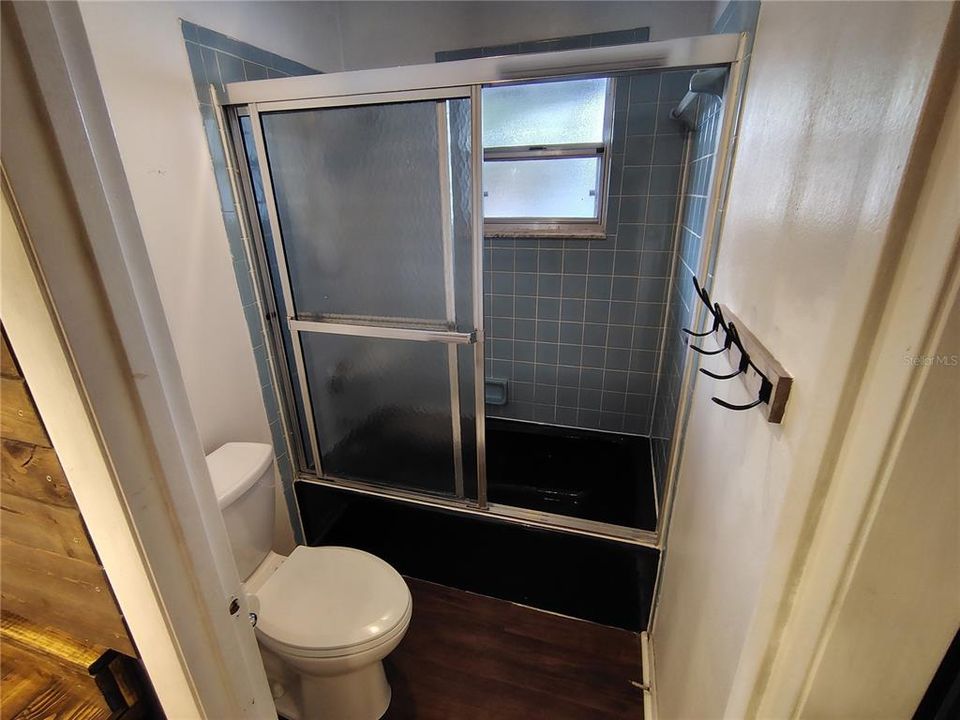 待售: $205,000 (2 贝兹, 2 浴室, 1254 平方英尺)