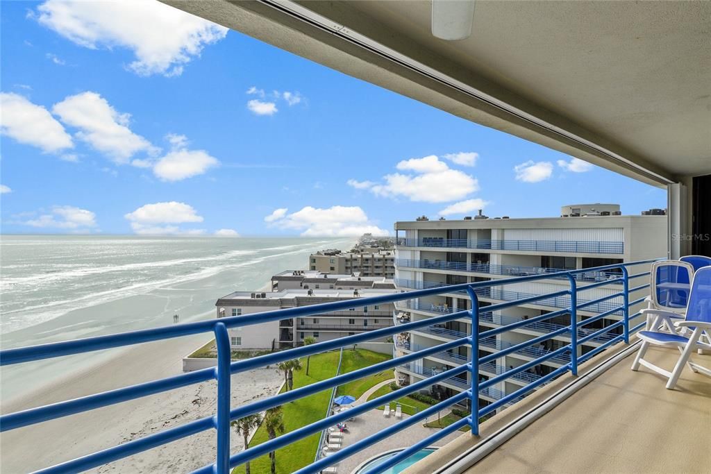 合同活跃: $849,000 (2 贝兹, 2 浴室, 1601 平方英尺)