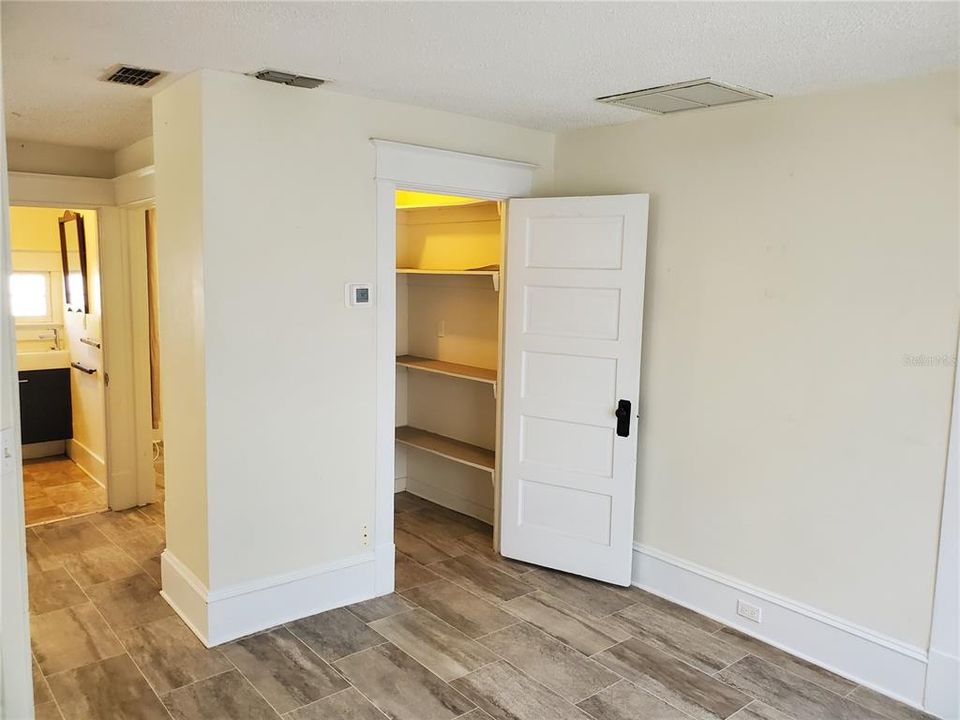 На продажу: $375,000 (0 спален, 0 ванн, 1679 Квадратных фут)