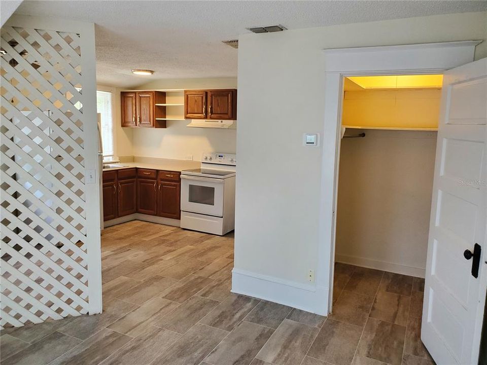 На продажу: $375,000 (0 спален, 0 ванн, 1679 Квадратных фут)