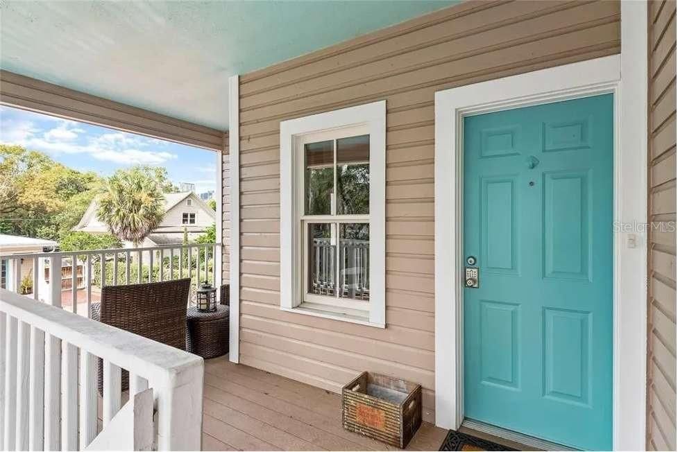 For Sale: $1,395,000 (4 beds, 3 baths, 3326 Square Feet)